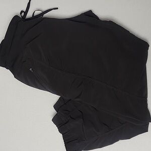 Kirkland Signature Ladies Active Crop Pant Size~Small Color~Black